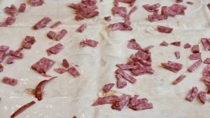 Жареный лаваш с колбасой и сыром