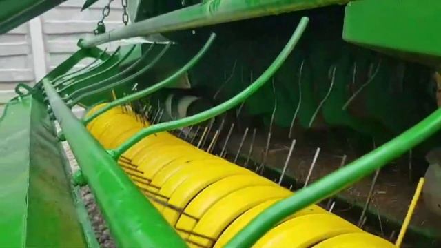 Пресс-подборщик рулонный John Deere 592/Round baler John Deere 592 смотреть онлайн