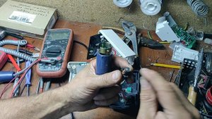 Ремонт маникюрной ручки STRONG 105L Гудит и дёргается Не сл