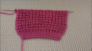 Красивый и простой рельефный узор спицами.