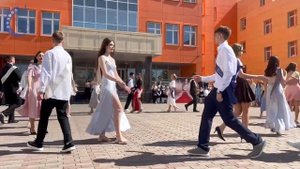 Последний звонок у 9 классов