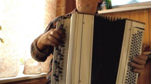 БЕЛЫЙ ТЕПЛОХОД _на баяне