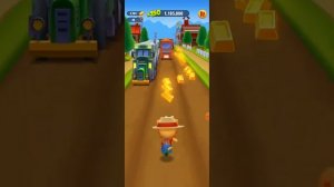 играю в игру Мой говорящий Том Бег за золотом выполняе