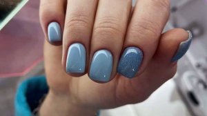 Маникюр на Май 2025