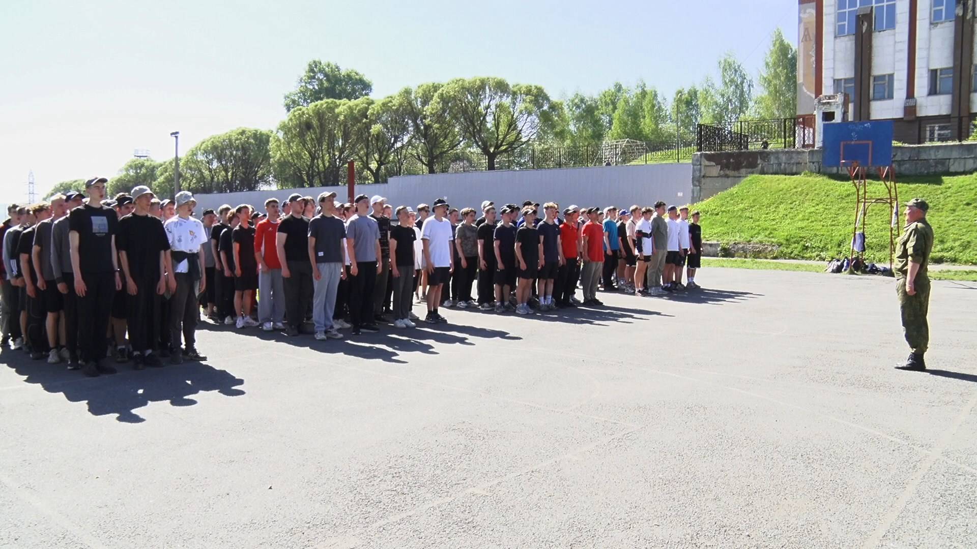 Златоустовские старшеклассники прошли допризывную подготовку