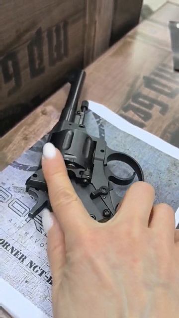 Пневматический Наган Borner NGT-B кал. 4,5 мм смотреть онлайн