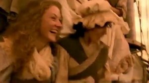 226 заключенных женщин на борту корабля! Во что преврат?