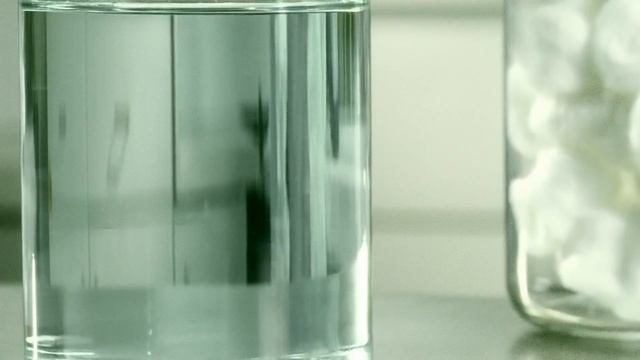 Клиент всегда мертв / Six Feet Under Opening Titles смотреть онлайн