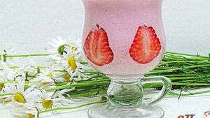 Чудо десерт с клубникой