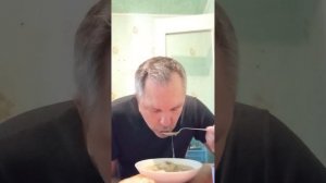 МУКБАНГ. КУШАЮ СУП КОТОРЫЙ ПРИГОТОВИЛА МНЕ МОЯ ДЕВУШК?