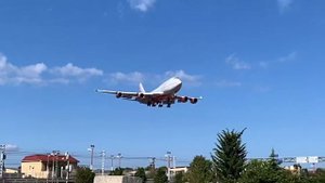"Горбатый громко пролетел" Посадка Boeing 747-400 а/к Россия ?