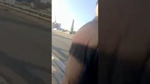 Низко летел