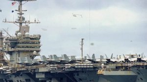 Американские авианосцы под ударами в Красном море