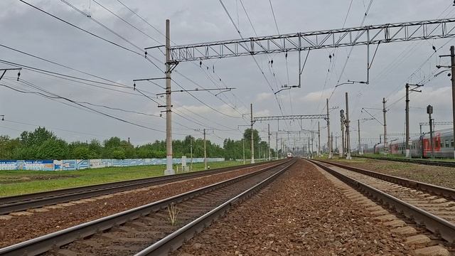 Электропоезд ЭВС1-12 "Сапсан" смотреть онлайн