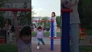 л
Дария и Диана