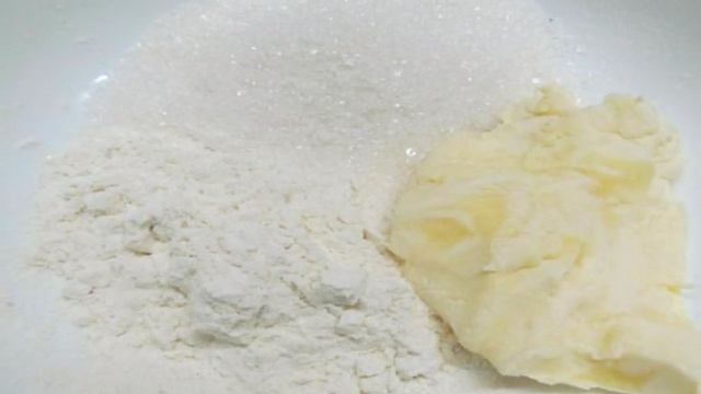 Гратен из черной смородины