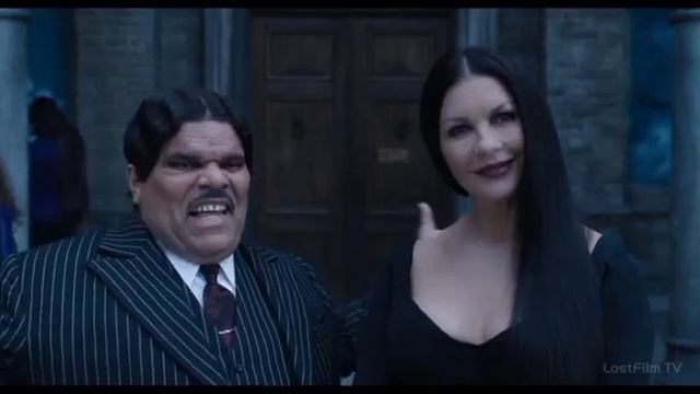 уэнсдей 1 сезон смотреть онлайн