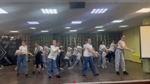 Общий танец на экзамене
