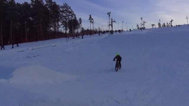 На ВЕЛИКЕ в СНОУПАРКЕ!  МТБ vs СНОУБОРД!
