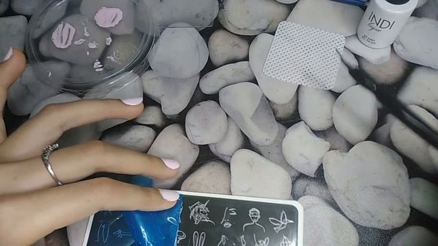 Маникюр самой себе/ Нюдовый маникюр/ Как я делаю маник?