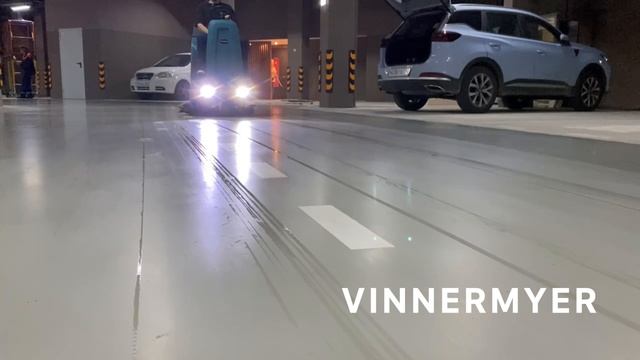 VinnerMyer S860R  поломоечная машина с местом для оператора