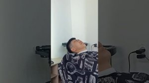 Удаление волос в носу.