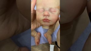 Рисуем брови кукле реборн. Впереди прошивка волос