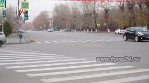 Ни гвоздя, ни железа с Днем автомобилиста!