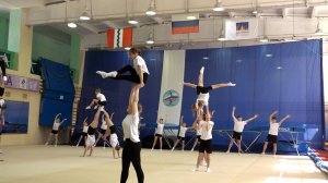 Стахановские спортсмены завершили тренировочные сборы в Омске и посетили парк «Вокруг света»