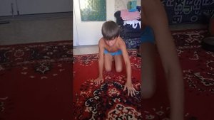 Увеличение отжиманий на одной руке.