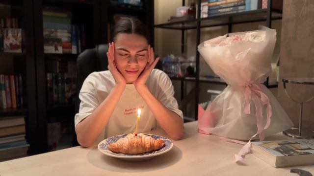 как прошёл мой день рождения 🥳 дарю книги 🤍розыгрыш смотреть онлайн