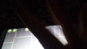 как скачать geometry dash 1.0 и 1.1