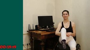 Йога на рабочем месте 26. Ноги. Разминка стоп.