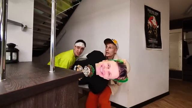 BRUNO-БРУНО You see this CREEPY girl in the ATTIC, run!
