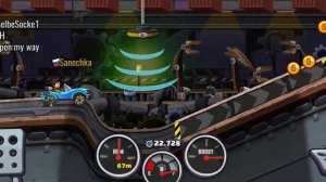 Играю в Hill Climb Racing 2