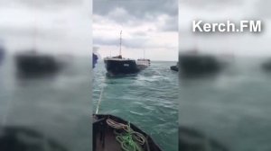 Буксировка сухогруза Берг