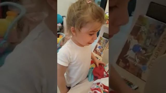 Смешные дети!  Отдай мои вещи! смотреть онлайн