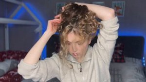 НЕВЕРОЯТНО КРАСИВЫЙ ОБЪЕМНЫЙ ПУЧОК НА ВЬЮЩИЕСЯ ВОЛОС?