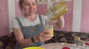 Дары хвойного леса. Сосновая пыльца в мёде.