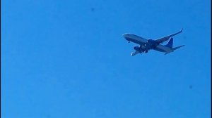 Просто самолет... авиакомпании "Победа"...