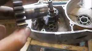 JAWA 350 - УСИЛИЛ КОРОБКУ JAWA , КУЛИСА , ВИЛОЧКИ, ВАЛ , ШЕСТЕРНИ , ПОДШИПНИК