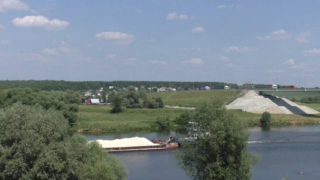 Буксир-толкач Александр Солодов с баржей 588 смотреть онлайн