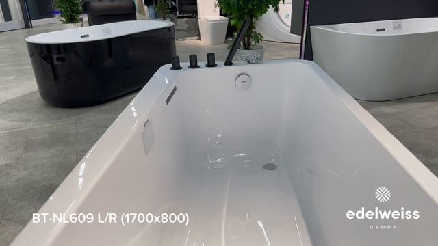 Акриловая ванна Orans BT-NL609B