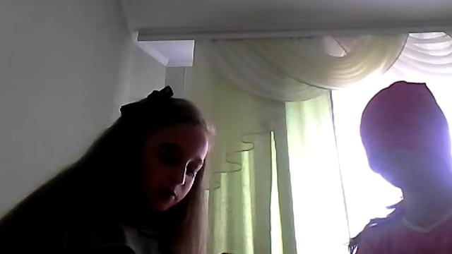 Подруга подруге красит лицо закрытыми глазами смотреть онлайн