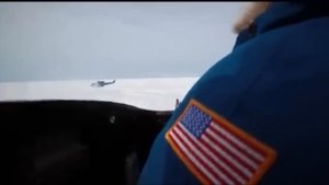 Археологи раскопали в пустыне подводную лодку. Заглян
