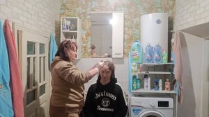 ПОКРАСИЛА ВОЛОСЫ ПОД БРОВКИ