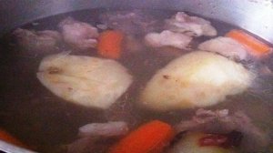 Суп из  фасоли и мяса кролика