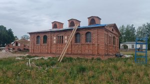 30-05-2025 обходим вокруг конюшню