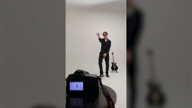 МОЛОДОЕ ИМЯ - НОВОЕ ЗВУЧАНИЕ ИНДУСТРИИ! ОБЪЕДИНЯЯ РОК И ХИП-ХОП В ОДИН ЖАНР