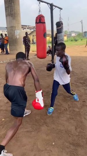 Техничный бокс в Африке Лучшие нокауты #ufc #mma #youtube #sports #boxing #fighter #tiktok #vkvideo